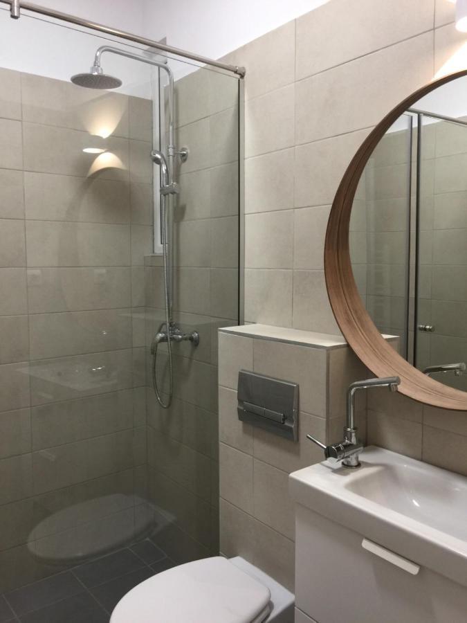 Sweet Guest Apartment บูคาเรสต์ ภายนอก รูปภาพ